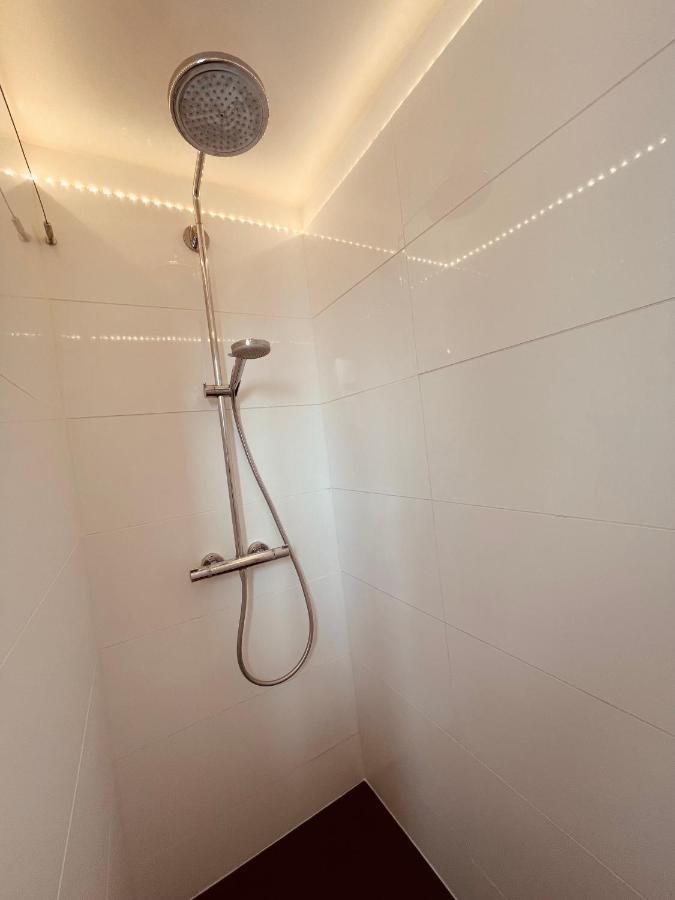 **La Bretonnerie, Bel Appartement De Standing Concarneau Bagian luar foto